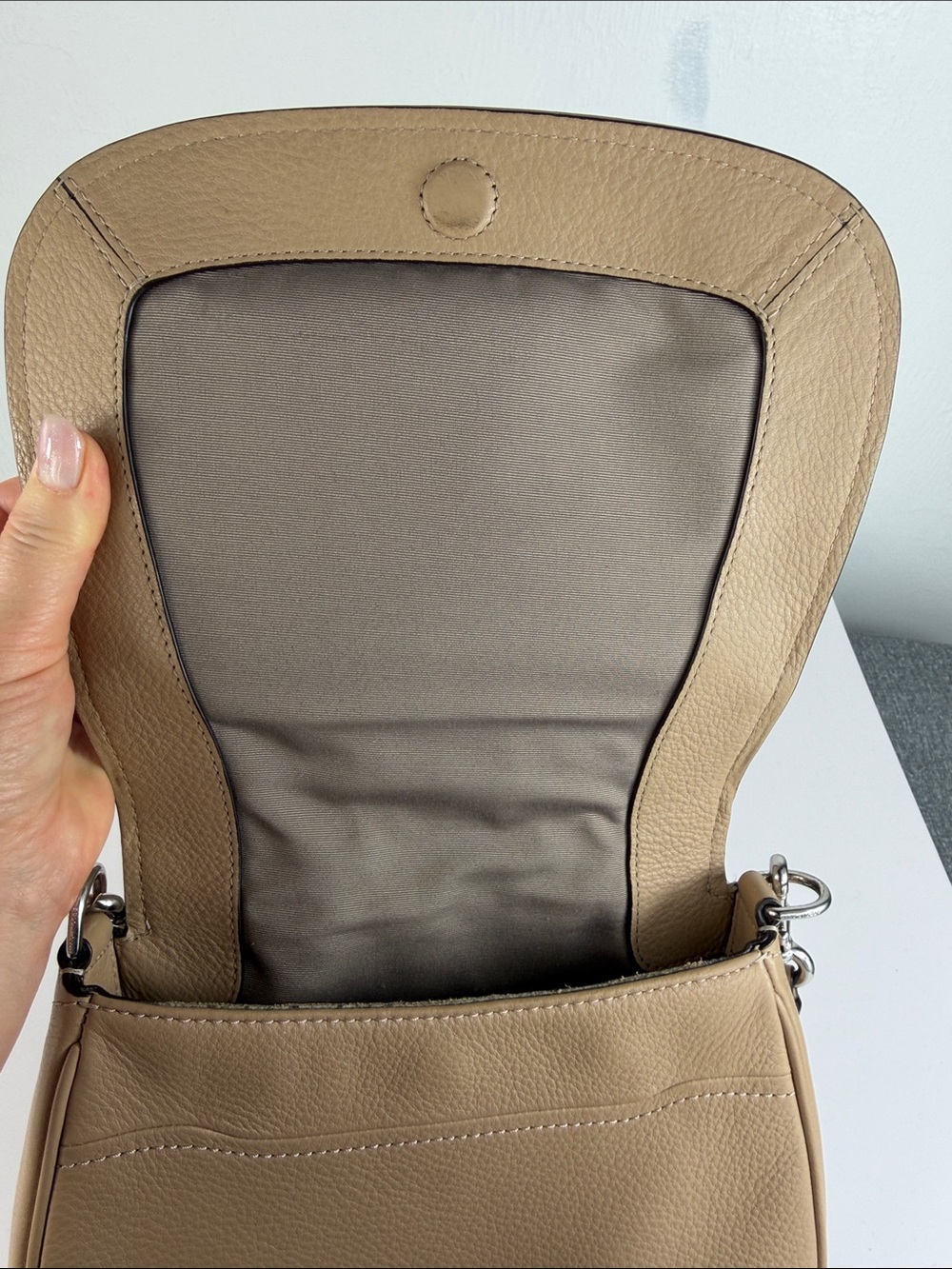 Marc Jacobs Tan Crossbody Saddle Bag - Picture 7 of 13